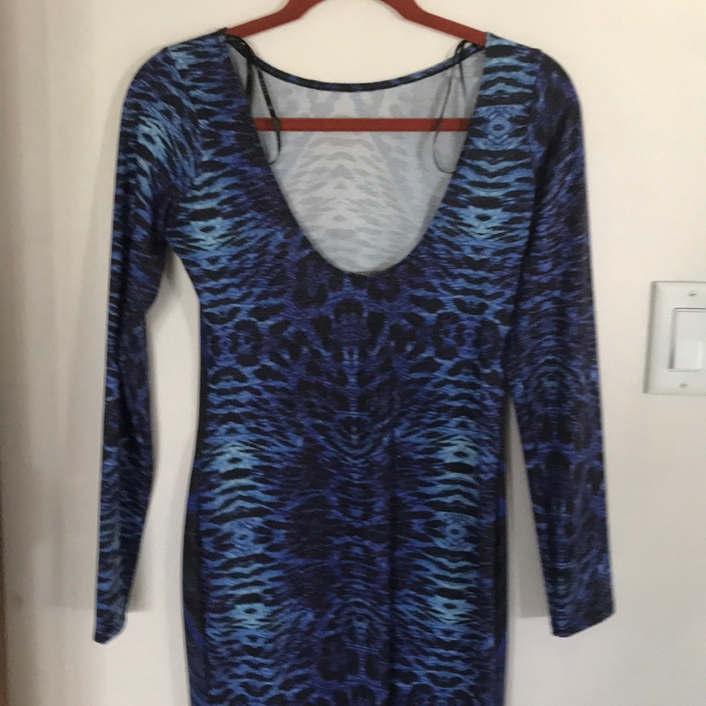 Dress - Picture 3 of 5